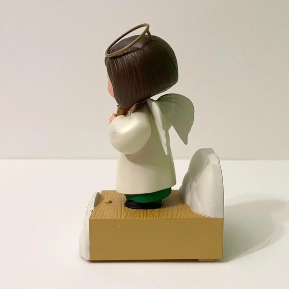 Hallmark Wireless Childrens Angel Choir Faith Christmas Pageant Motion and Sound - Picture 6 of 17